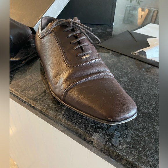 Gucci Other - Gucci lace up oxford in excellent used condition